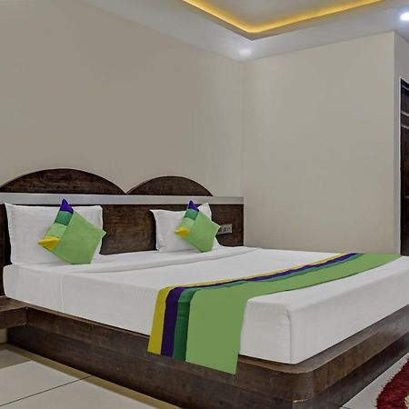 Treebo Trend Jalsa Dlx Hoshangabad Road Bhopal Exterior foto